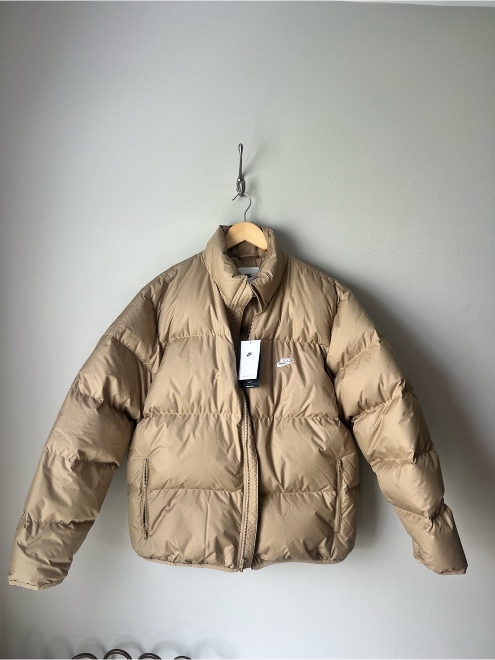 NIKE Sportswear Club Men’s Therma-FIT Down Puffer Jacket Size L